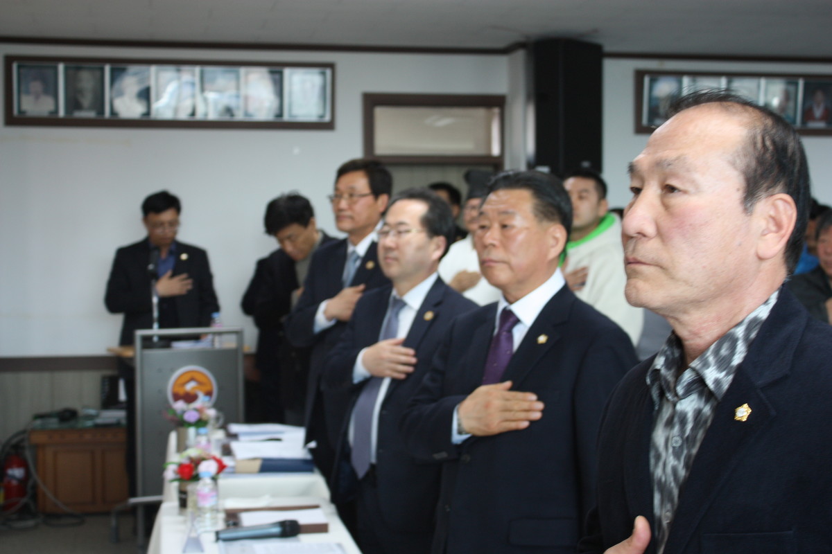 왼쪽부터)김기태 도의원, 신길호 낙안면장, 허석 시장, 강형구 부의장, 이명옥 의원